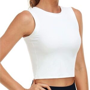 HeyNuts Wherever Crop Top Workout Tank Top white with padding size medium